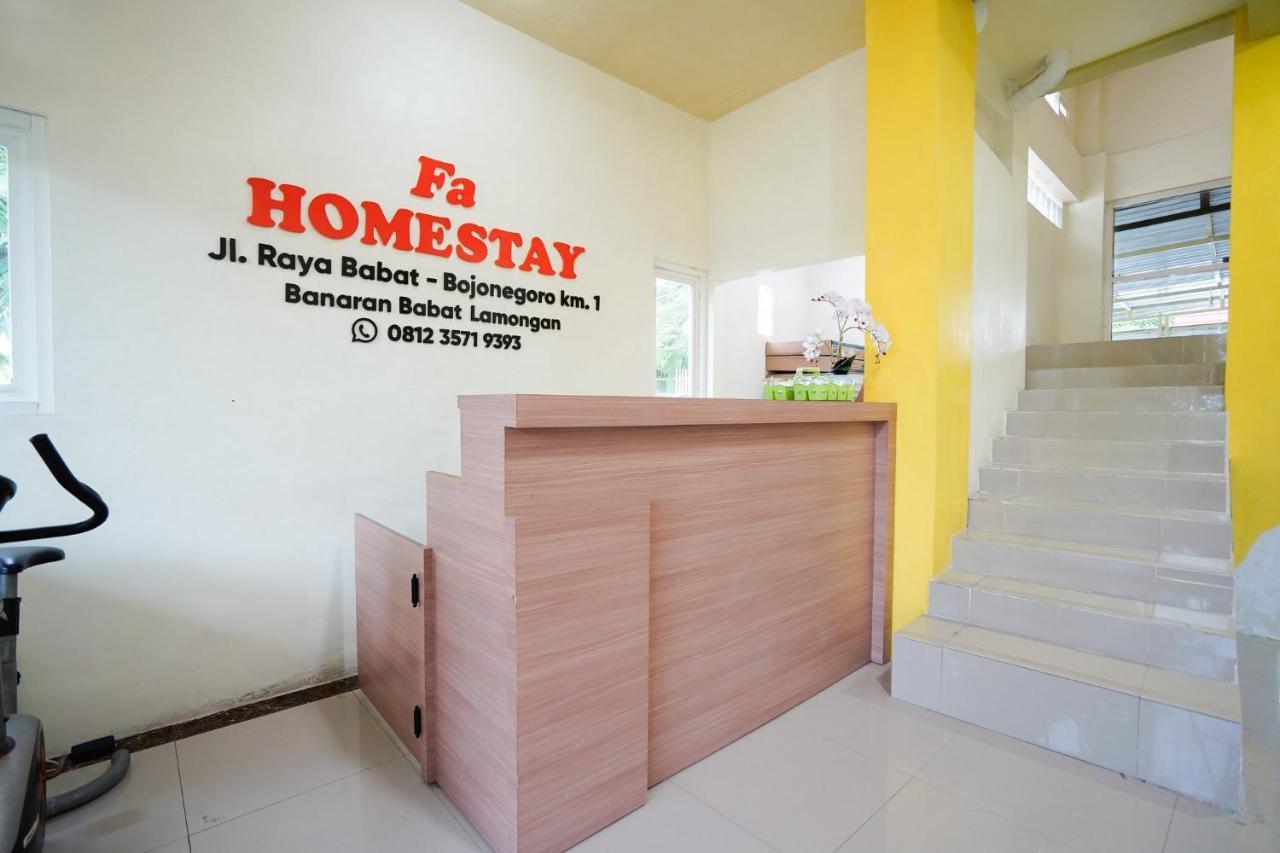 Fa Homestay Syariah At Babat Lamongan Mitra Reddoorz Exterior foto